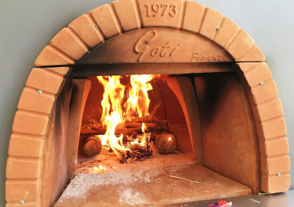 Che tipo di forno per pizza a legna da giardino?