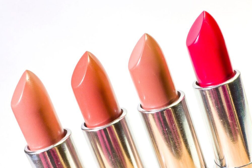 Quale colore di rossetto ringiovanisce