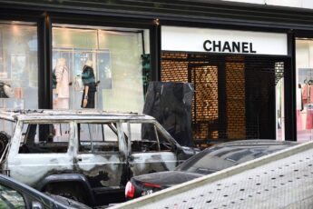 Furto nella boutique Chanel