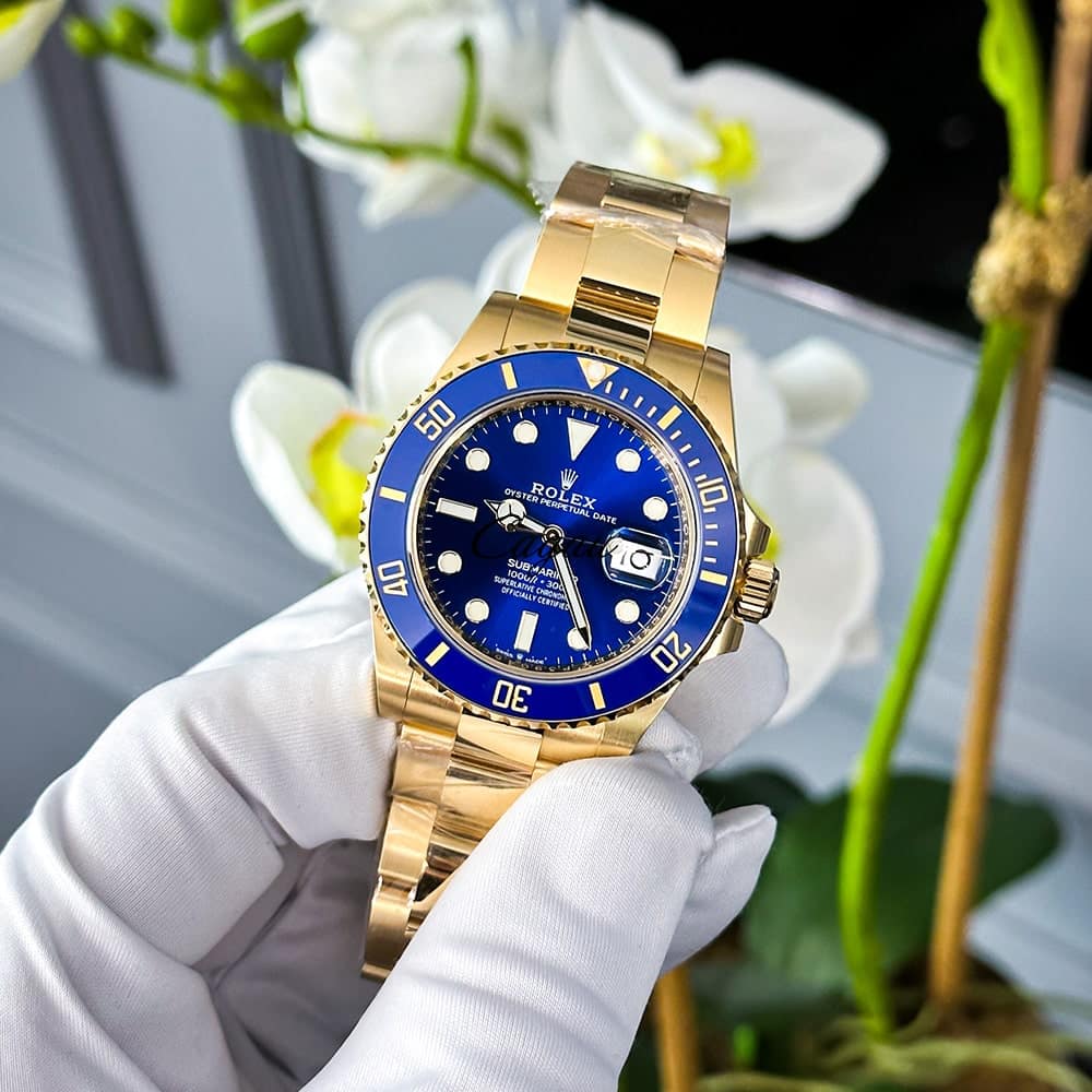 Rolex Submariner Date 41 mm oro giallo 18 ct Oyster quadrante blu royal 2 1