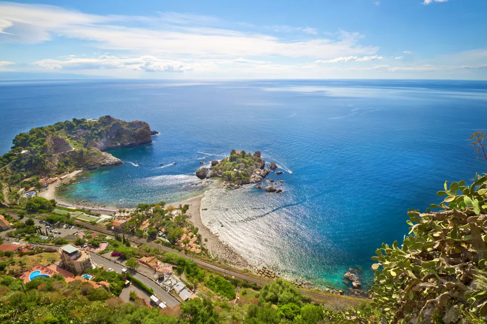 20210526170151 Sicilia Taormina Isola Bella Shutterstock 1