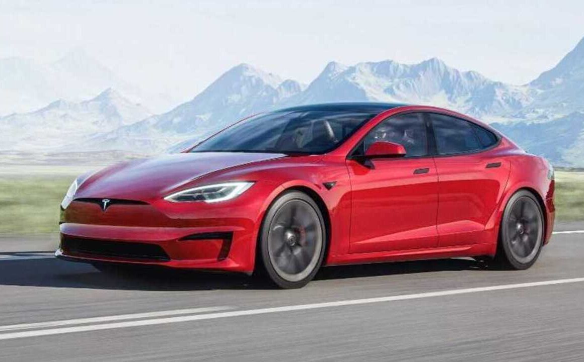 Il modello Tesla S Plaid più costoso