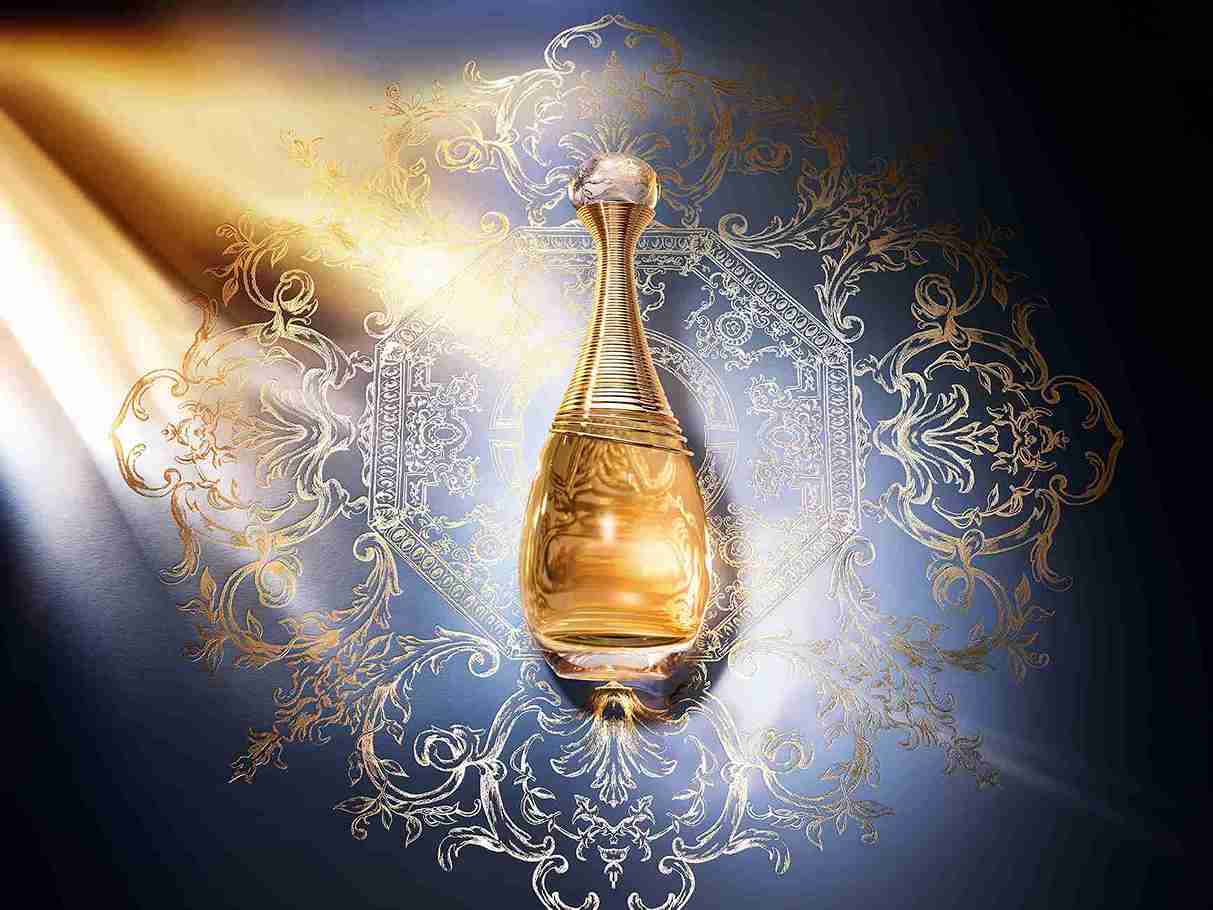 La fragranza più seducente che una donna possa indossare Dior