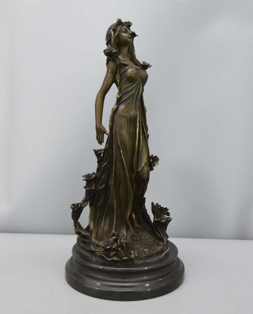 Scultura in bronzo decorativa