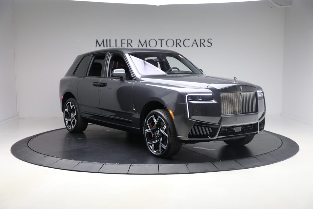 Quanto costa Rolls Royce Cullinan Black Badge 2026