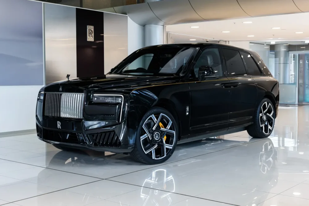 Rolls Royce Cullinan Black Badge 2026 Tecnologia