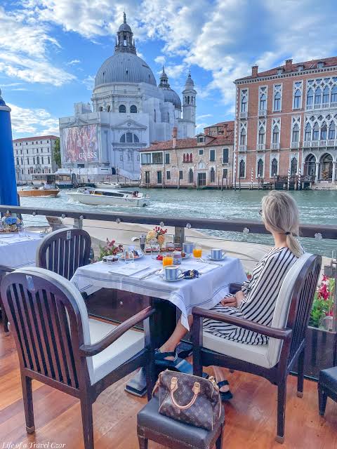 Lusso A Venezia